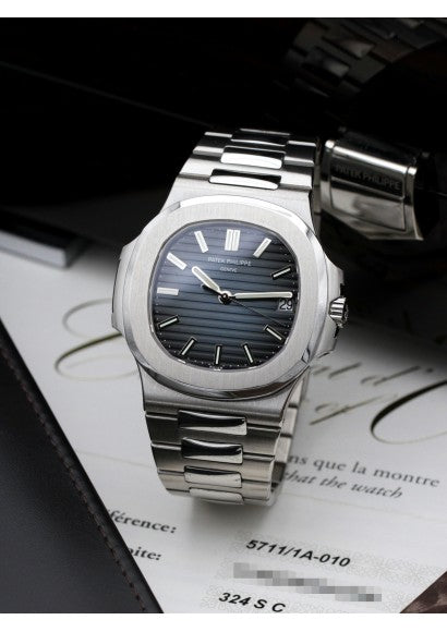 Nautilus cadrant noir